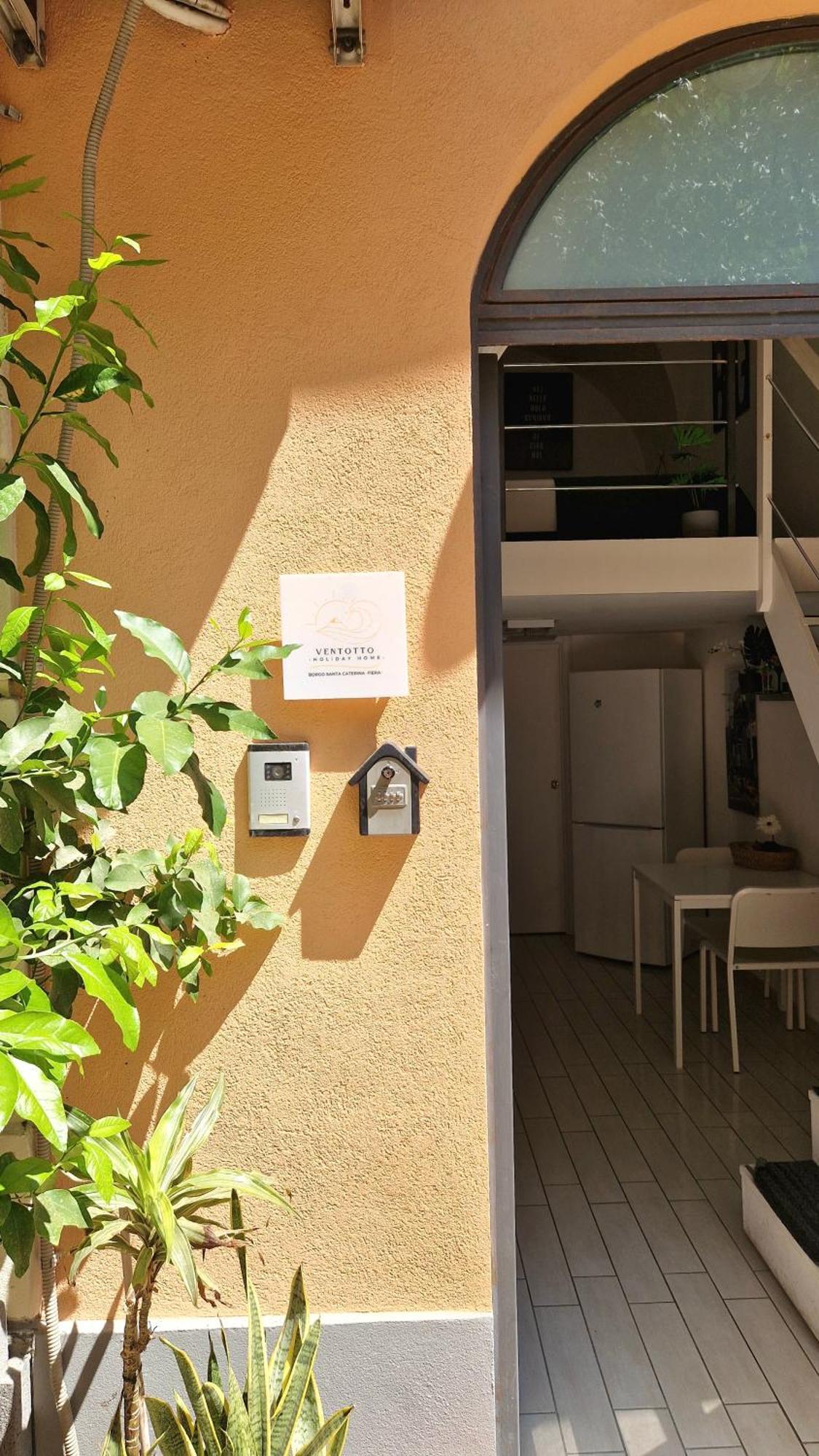 Borgo Santa Caterina - Fiera "Ventotto Holiday Home" Катания Экстерьер фото