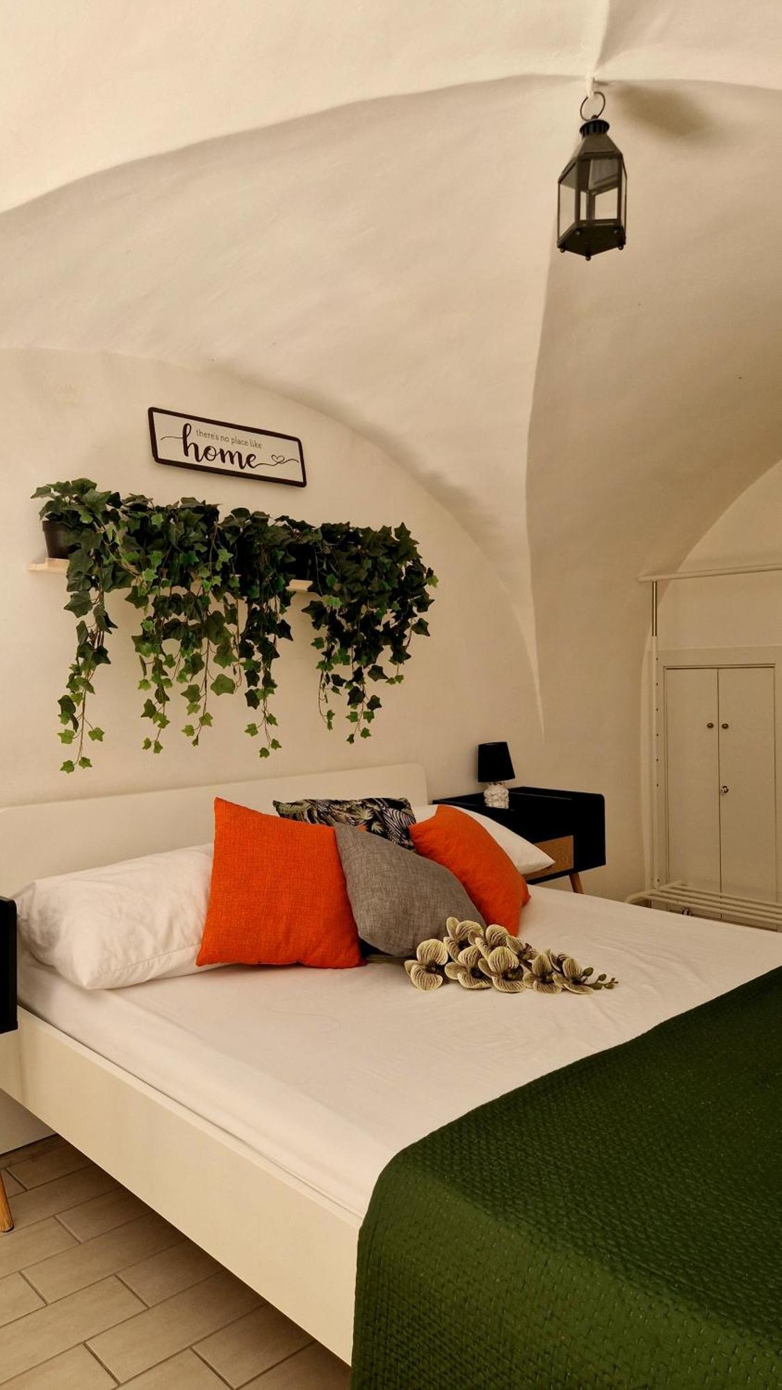 Borgo Santa Caterina - Fiera "Ventotto Holiday Home" Катания Экстерьер фото