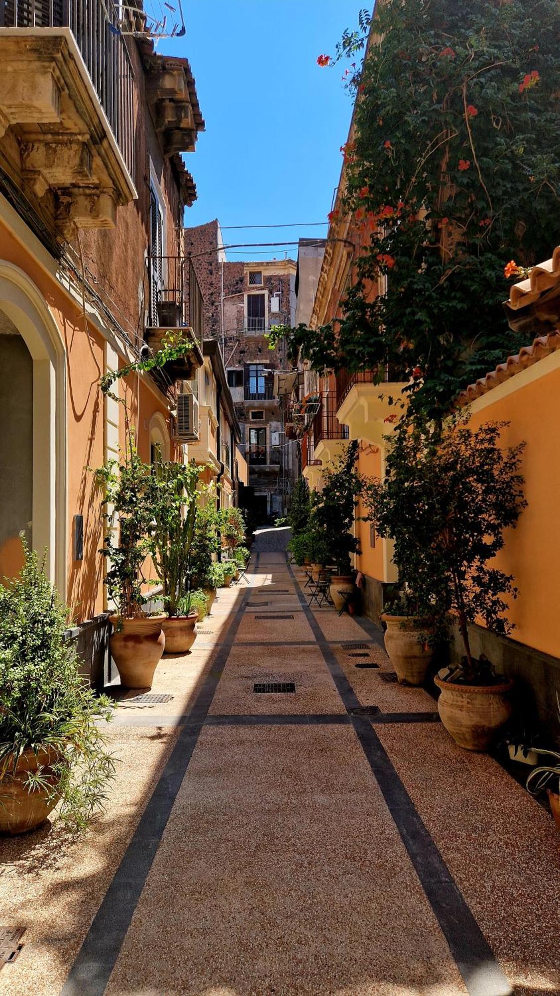 Borgo Santa Caterina - Fiera "Ventotto Holiday Home" Катания Экстерьер фото